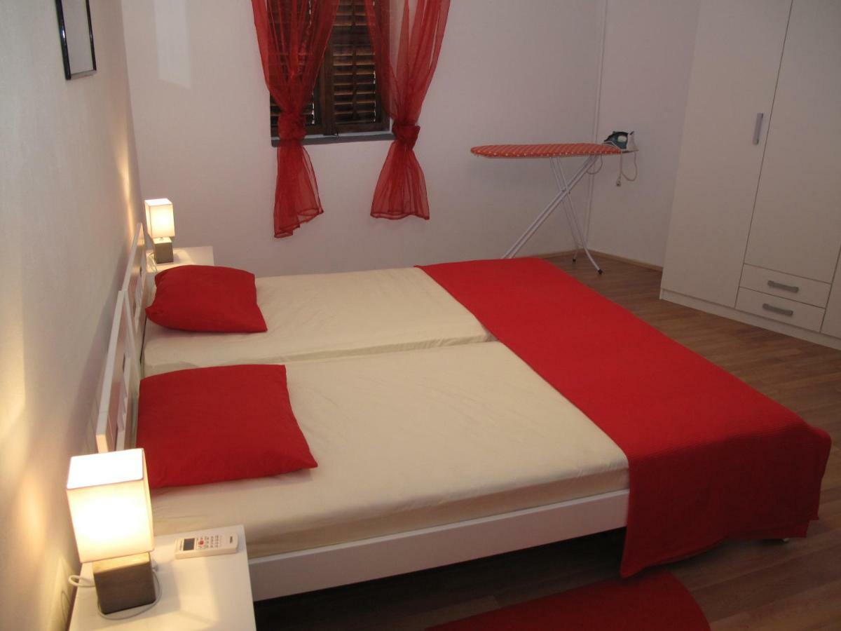 Illy City Centre Apartment Sibenik Exterior photo