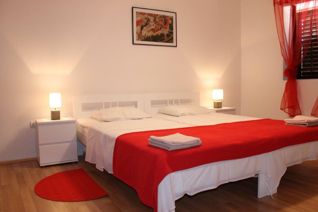 Illy City Centre Apartment Sibenik Exterior photo